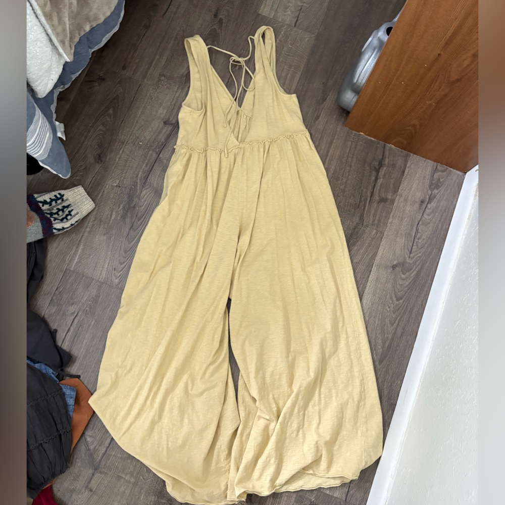 American Eagle Outfitters Cream Jumpsuit - Picture 2 of 3
